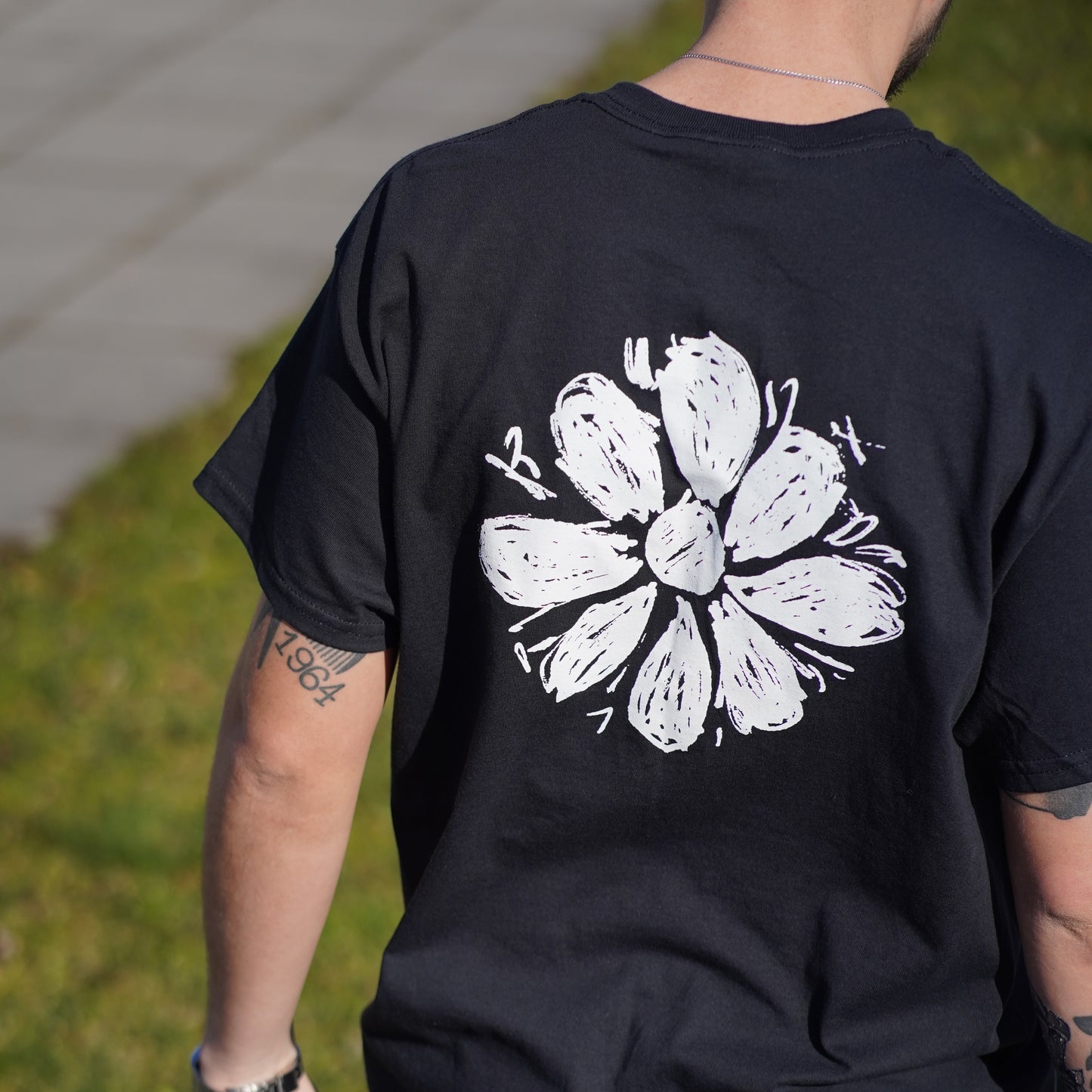 tee "FLOWER" blk