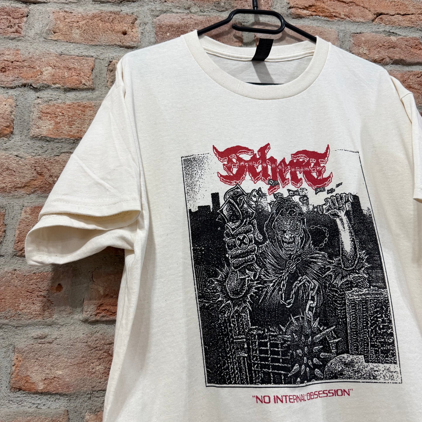 tee "NO INTERNAL OBSESSION" ntrl